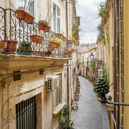 Al Vicolo In Ortigia By Wonderful Italy Apartamento Syracuse Exterior foto